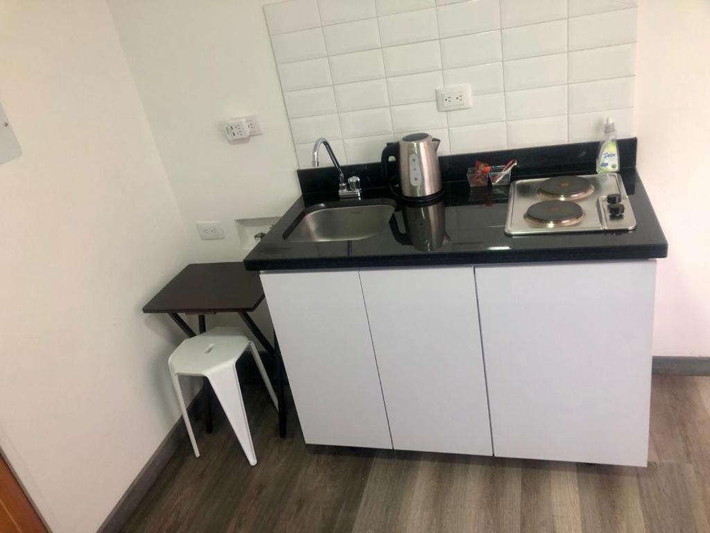 Apto Privado Cerca Al Aeropuerto -Transporte Disponible Bogotá Exteriör bild